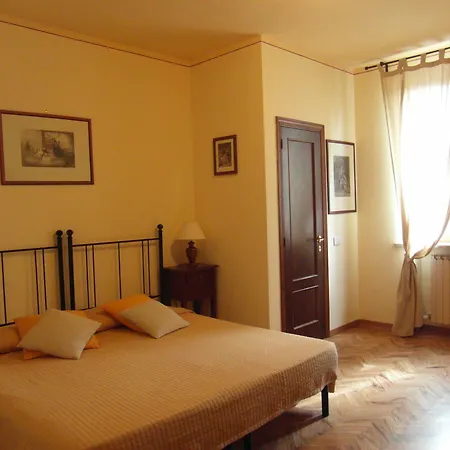Oda ve Kahvaltı Gli Archi Siena